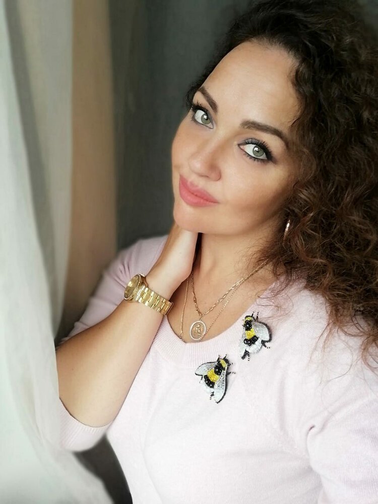 Tina T., 55y